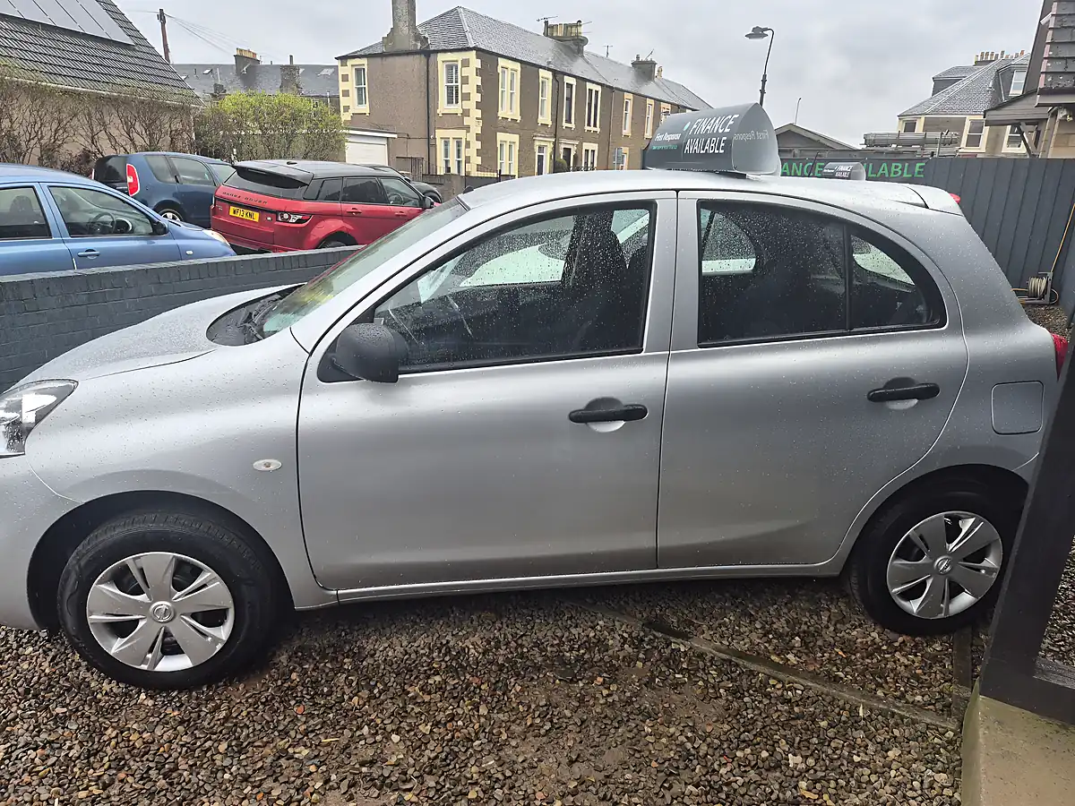 Used 2015 Nissan Micra Visia Silver - Interior and Exterior details 5