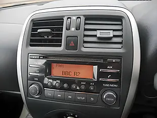 Used 2015 Nissan Micra Visia Universal Silver - Interior and Exterior details 15