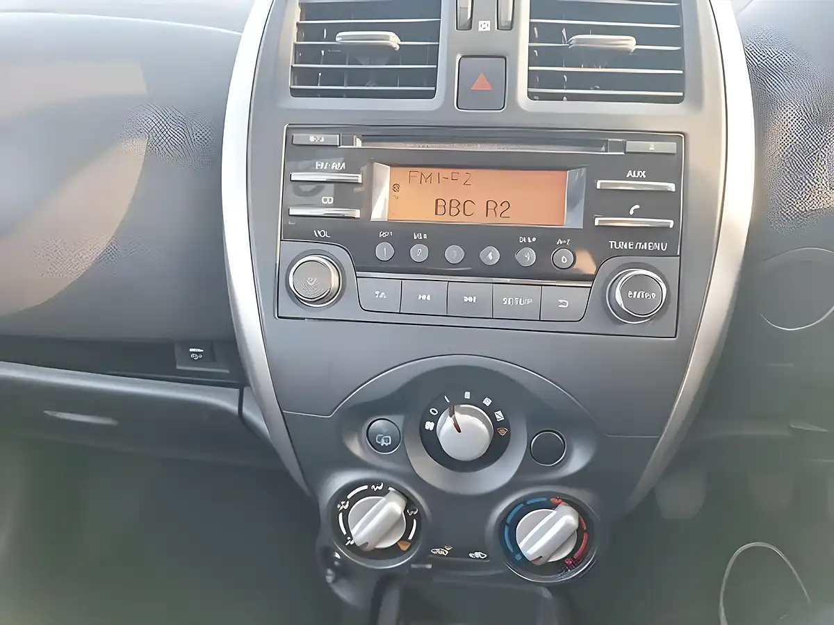 Used 2015 Nissan Micra Visia White - Interior and Exterior details 15