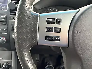 Used 2015 Nissan Navara Tekna Twilight Grey - Interior and Exterior details 19