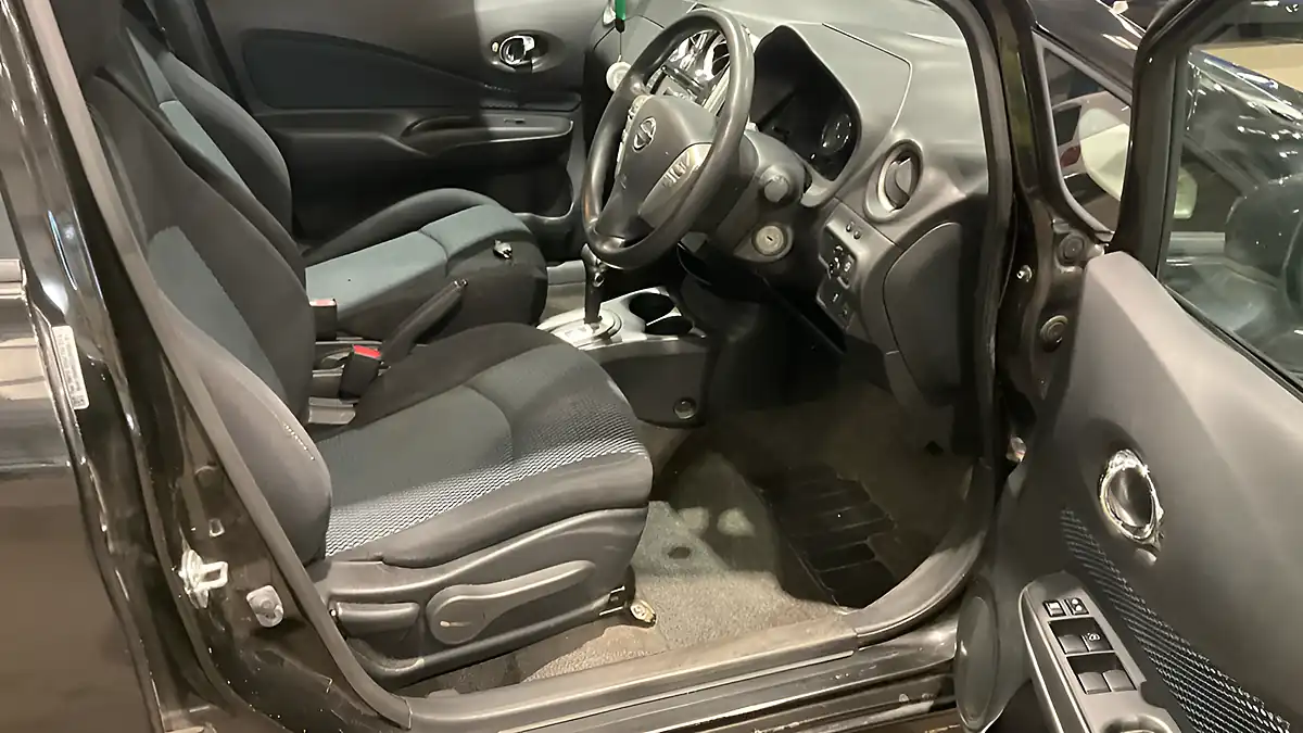 Used 2015 Nissan Note Acenta Premium Black - Interior and Exterior details 11
