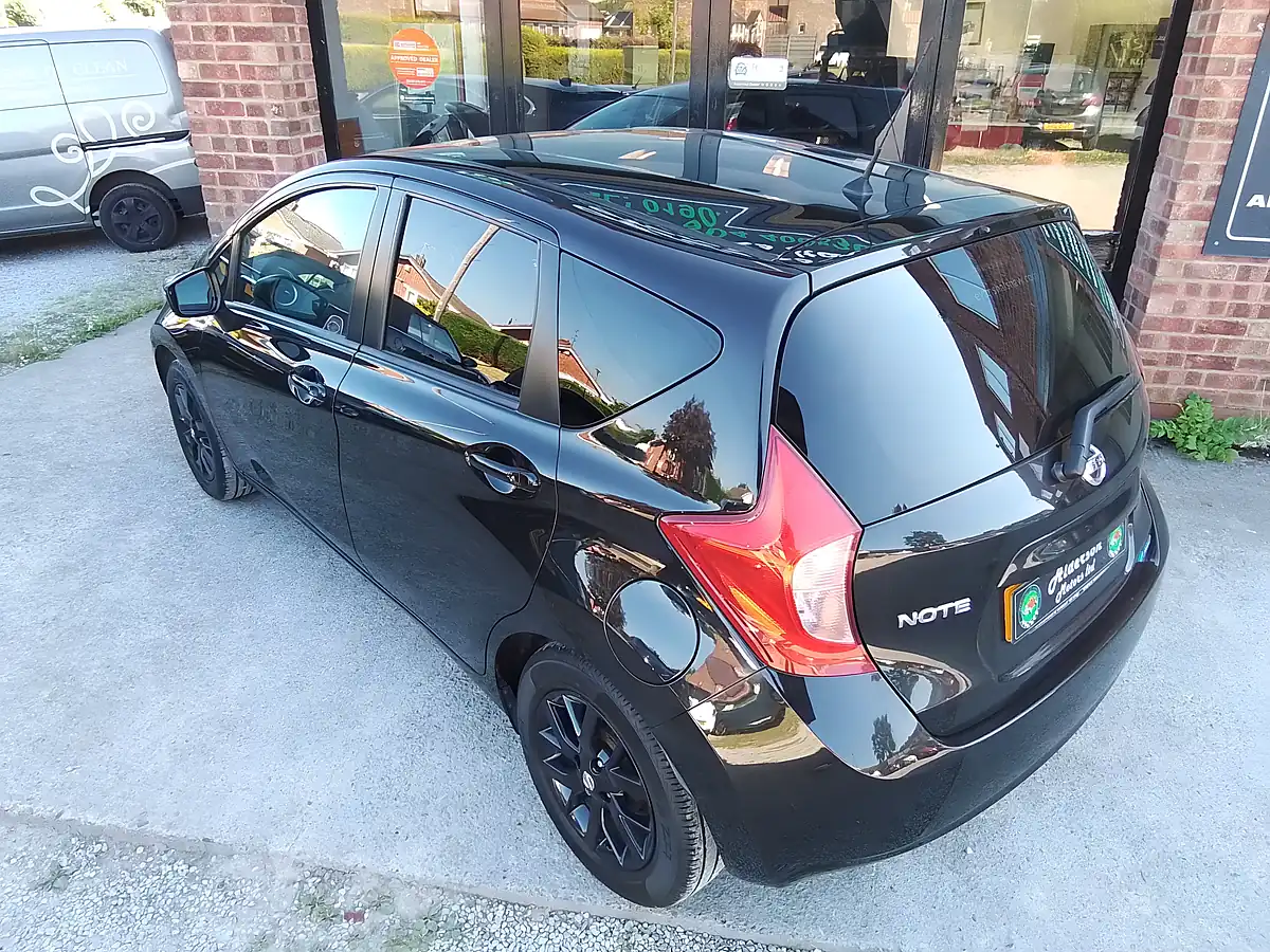Used 2015 Nissan Note Acenta Premium Black - Interior and Exterior details 13
