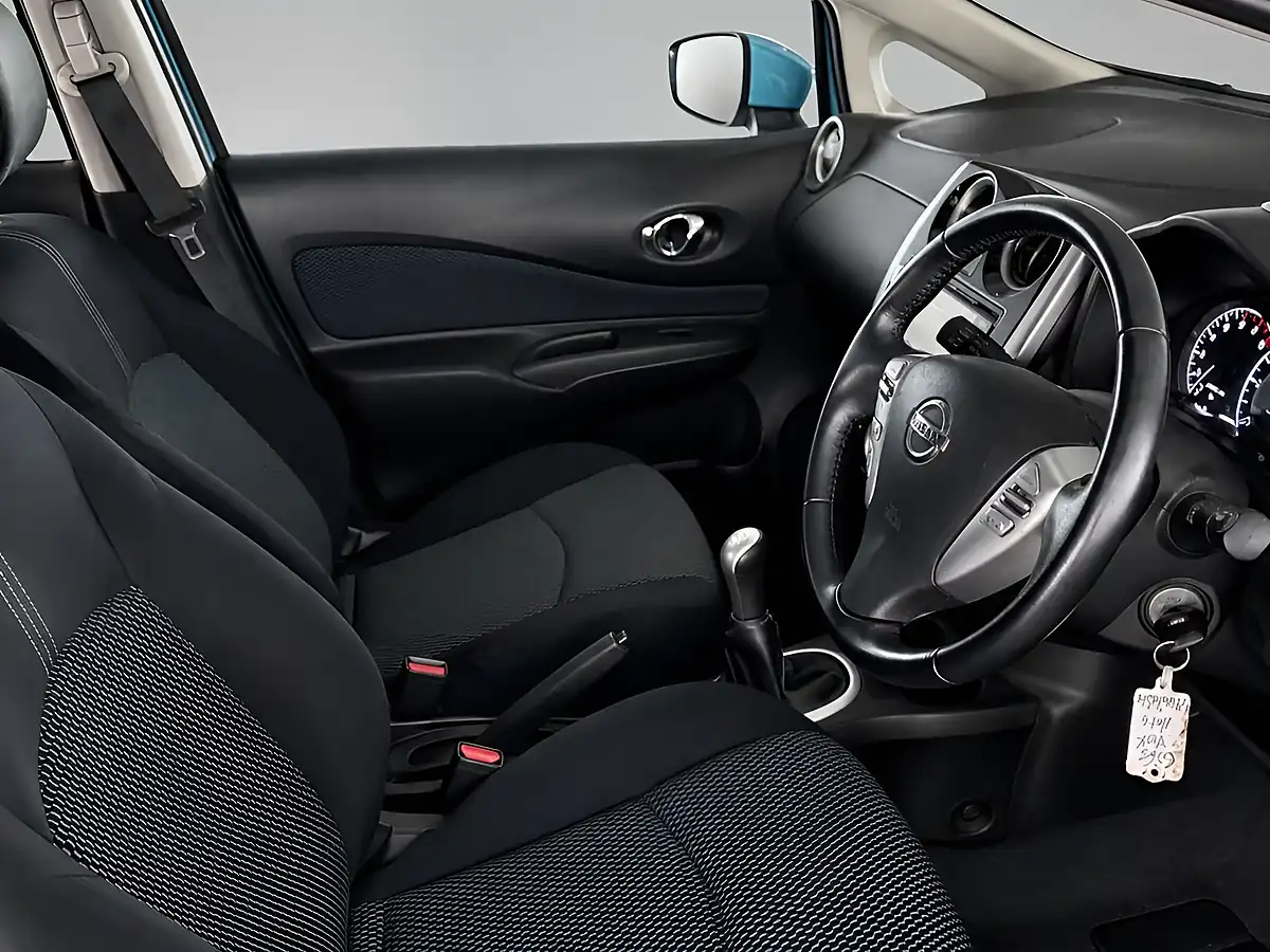 Used 2015 Nissan Note Acenta Premium Blue - Interior and Exterior details 2