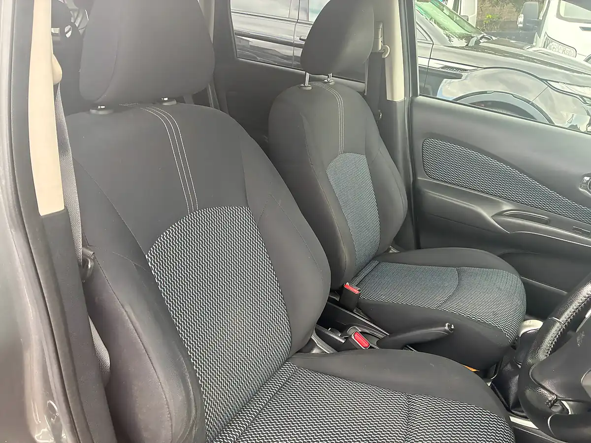 Used 2015 Nissan Note Acenta Premium Grey - Interior and Exterior details 14