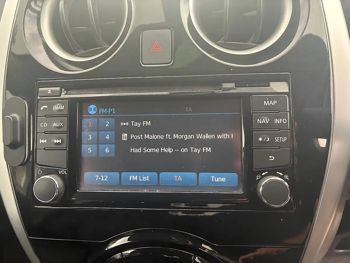 Used 2015 Nissan Note Acenta Premium Grey - Interior and Exterior details 15