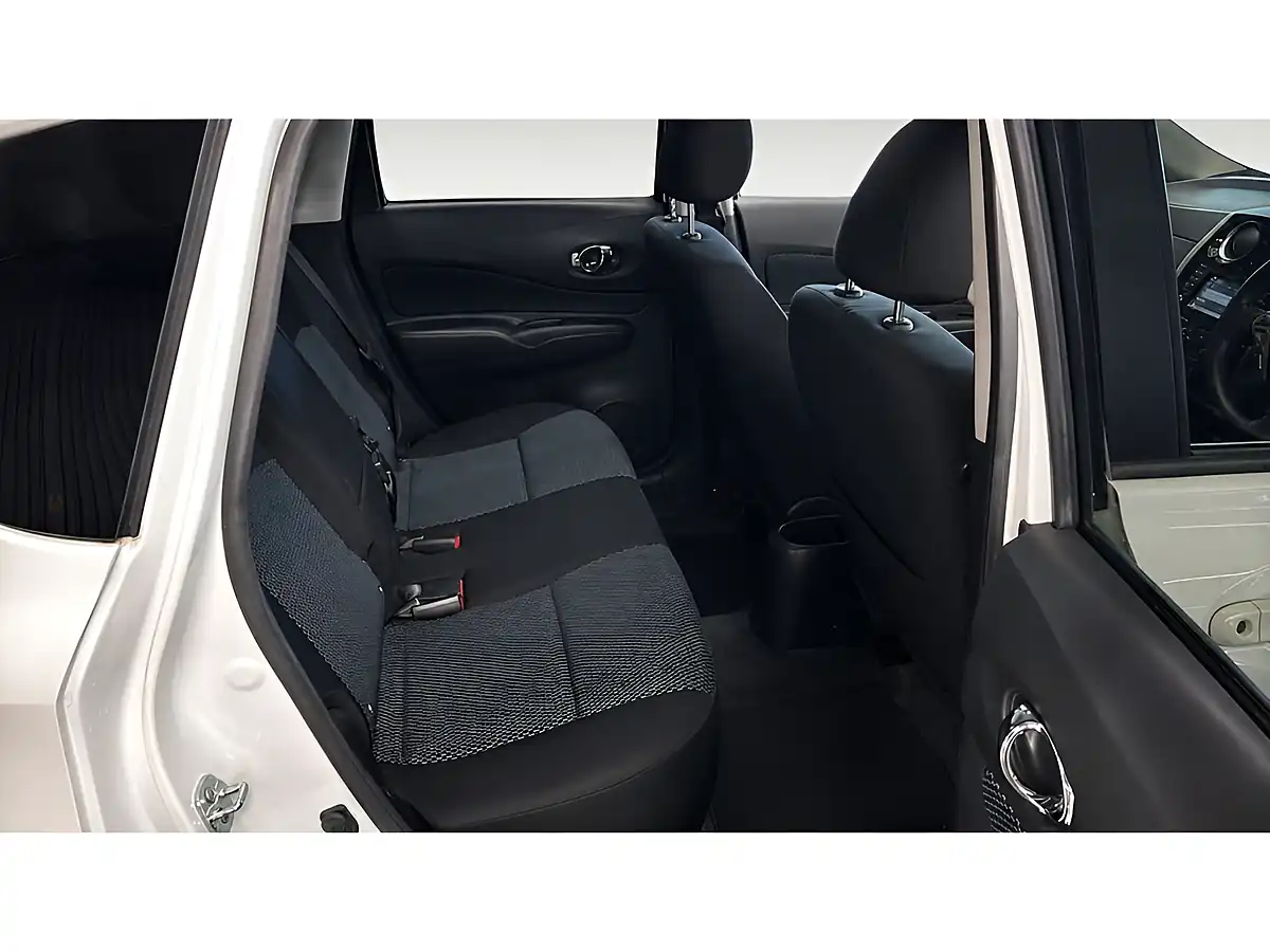 Used 2015 Nissan Note Acenta Premium White - Interior and Exterior details 7