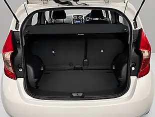 Used 2015 Nissan Note Acenta Premium White - Interior and Exterior details 8