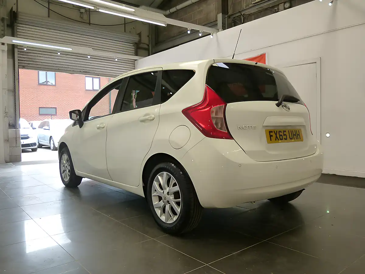 Used 2015 Nissan Note Acenta White - Interior and Exterior details 10