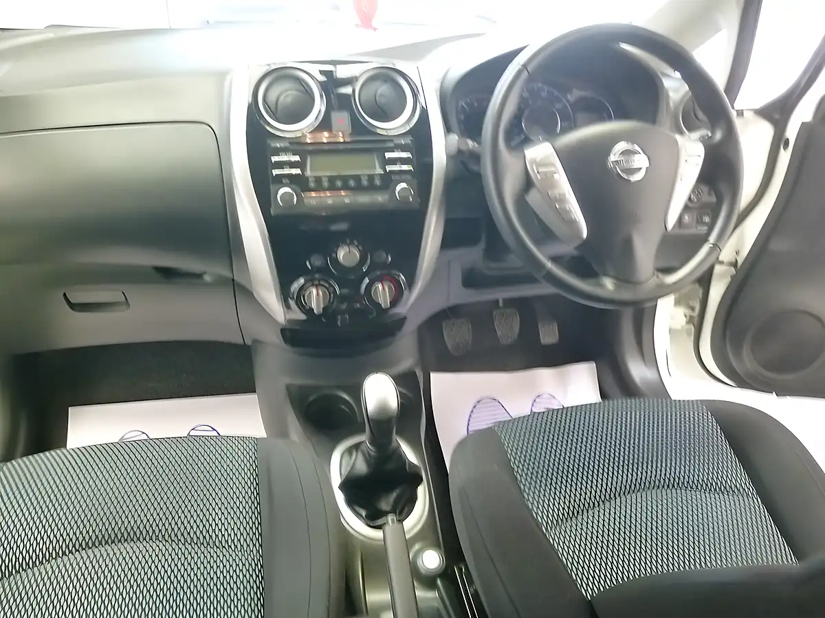 Used 2015 Nissan Note Acenta White - Interior and Exterior details 15