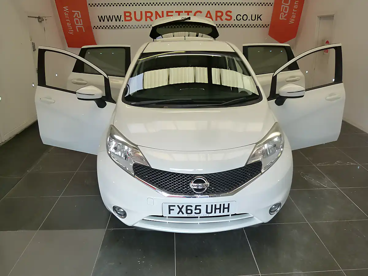 Used 2015 Nissan Note Acenta White - Interior and Exterior details 17