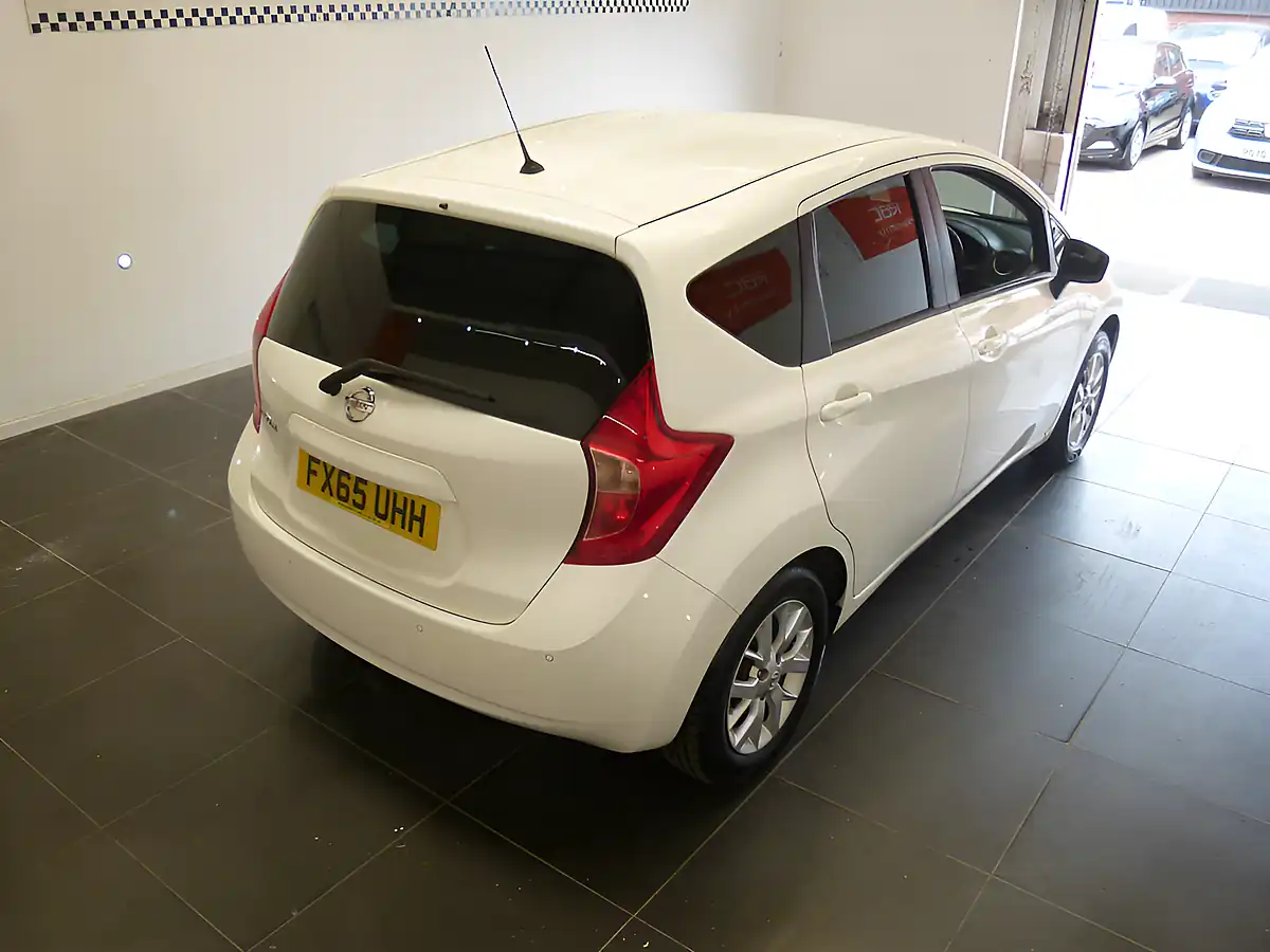 Used 2015 Nissan Note Acenta White - Interior and Exterior details 20