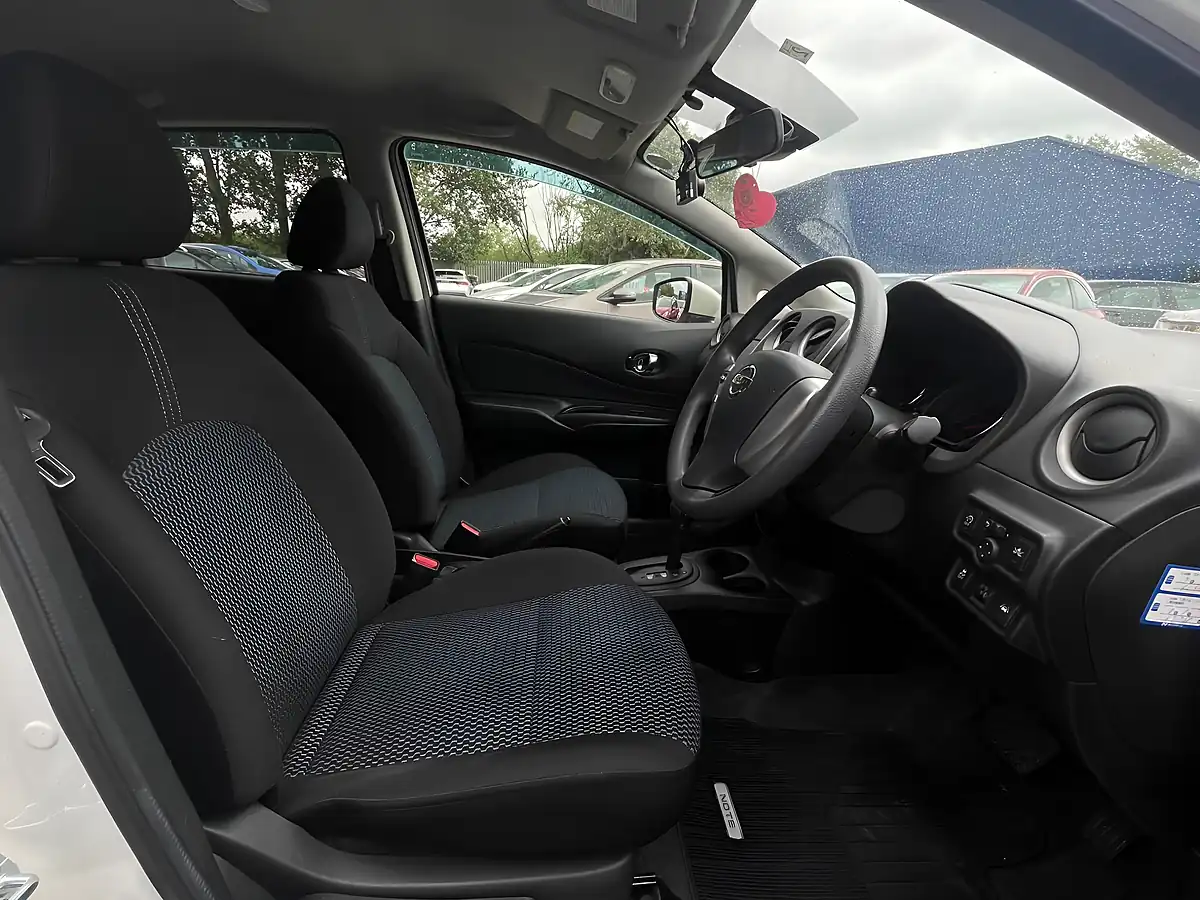 Used 2015 Nissan Note Acenta White - Interior and Exterior details 10