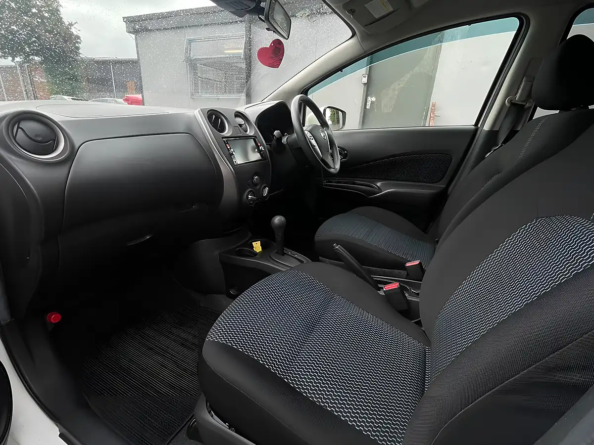 Used 2015 Nissan Note Acenta White - Interior and Exterior details 14