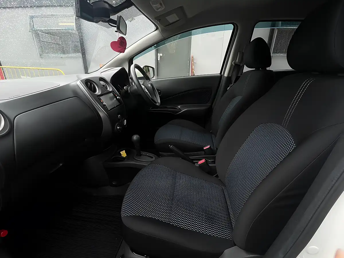 Used 2015 Nissan Note Acenta White - Interior and Exterior details 15