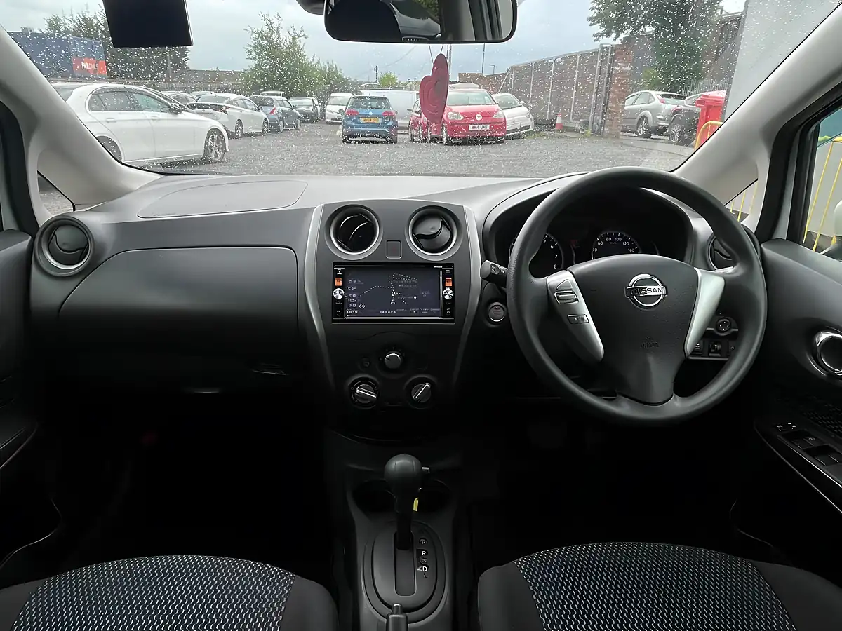 Used 2015 Nissan Note Acenta White - Interior and Exterior details 17