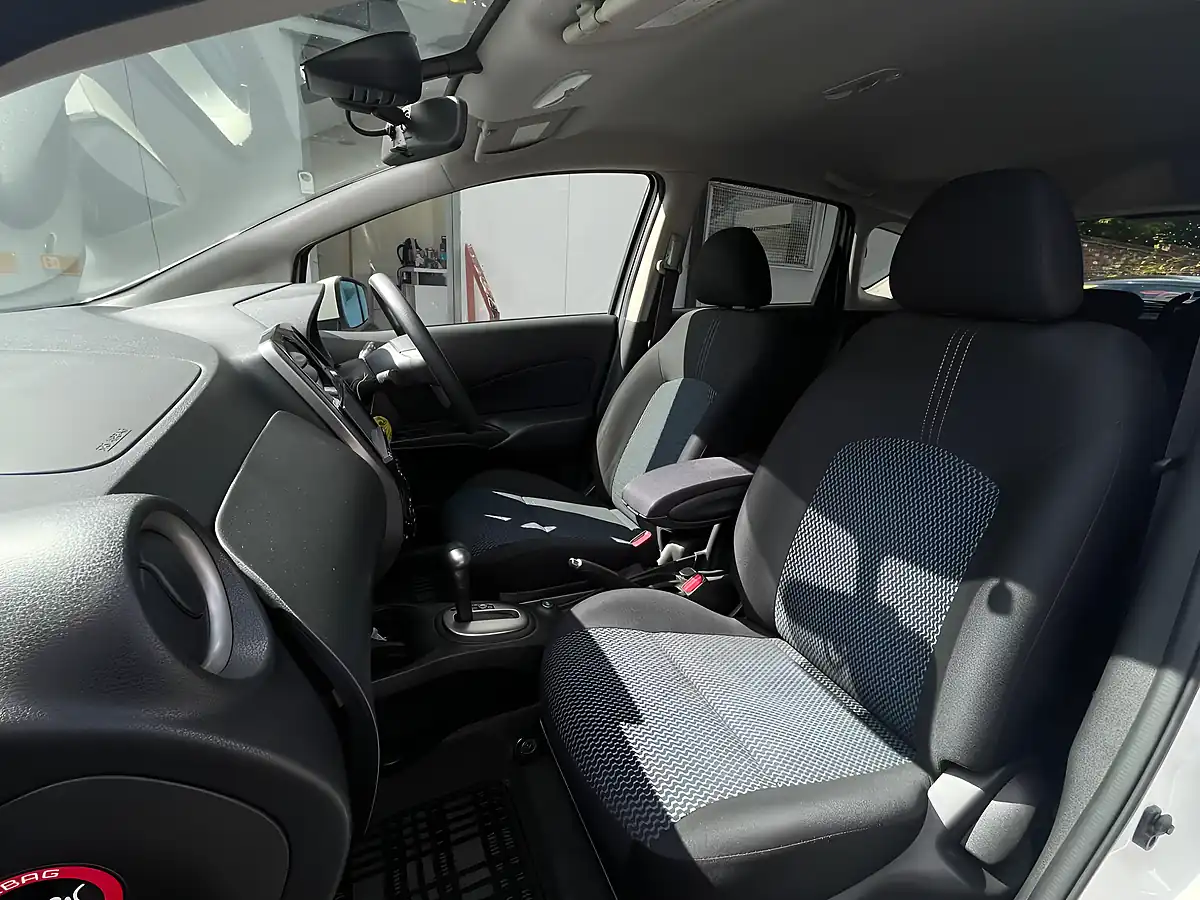 Used 2015 Nissan Note Acenta White - Interior and Exterior details 17