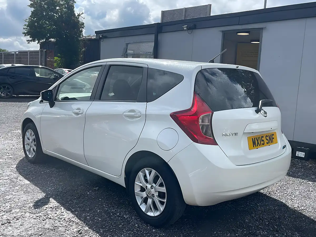 Used 2015 Nissan Note Acenta White - Interior and Exterior details 5