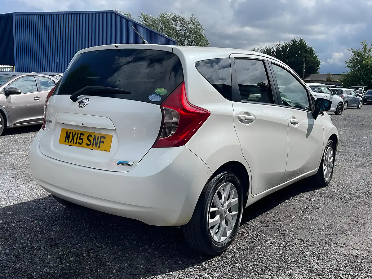 Used 2015 Nissan Note Acenta White - Interior and Exterior details 7