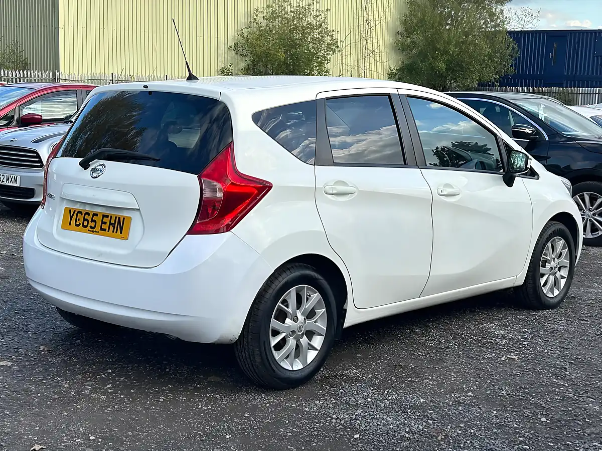 Used 2015 Nissan Note Acenta White - Interior and Exterior details 7