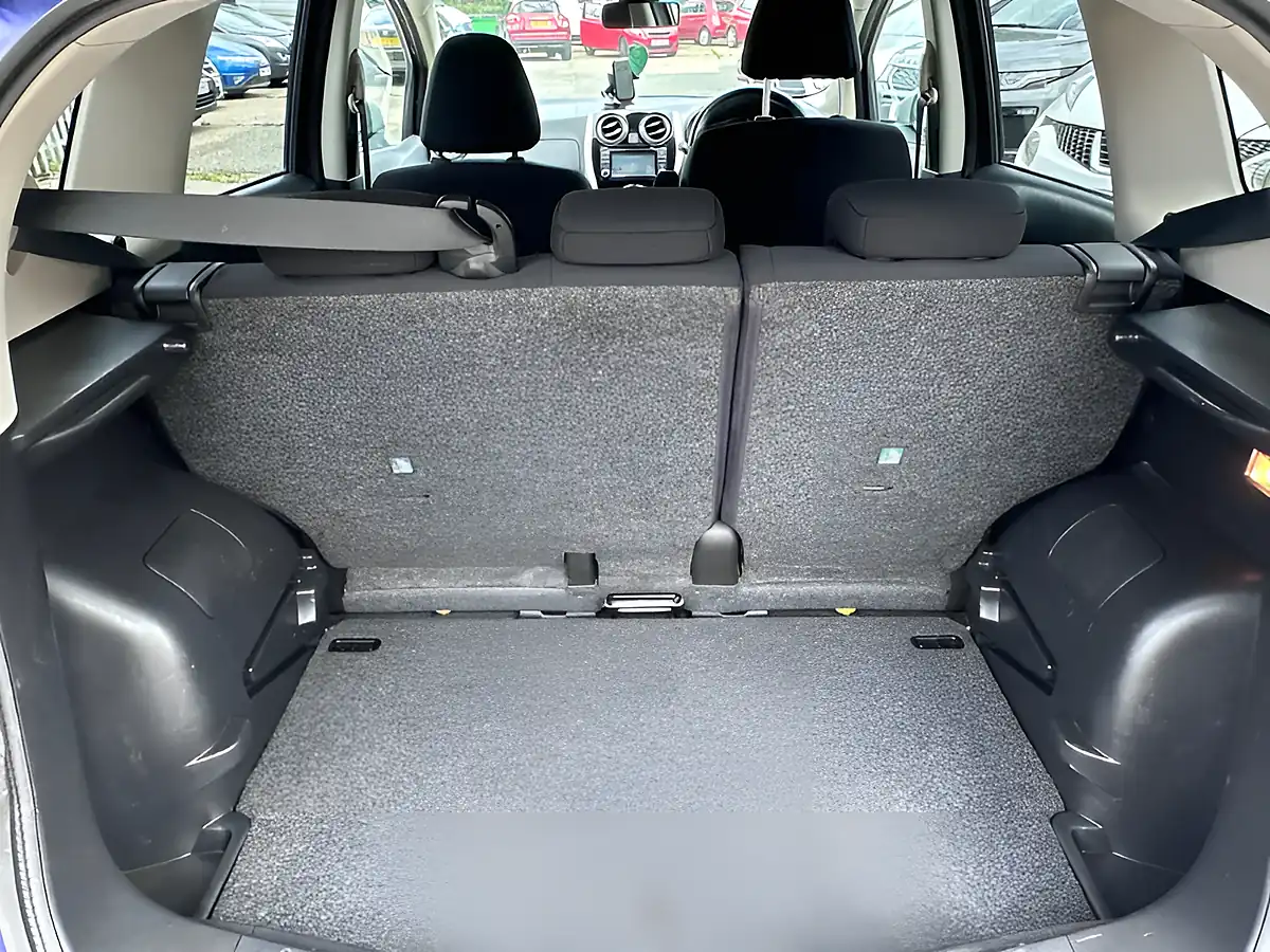 Used 2015 Nissan Note N-Tec Blue - Interior and Exterior details 12