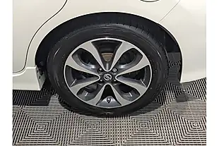 Used 2015 Nissan Note N-Tec White - Interior and Exterior details 12