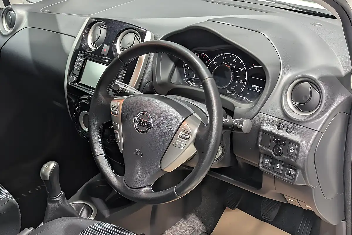 Used 2015 Nissan Note N-Tec White - Interior and Exterior details 2