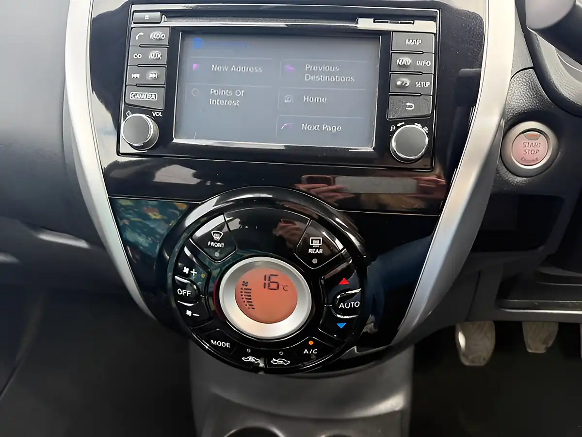 Used 2015 Nissan Note Tekna Black - Interior and Exterior details 12