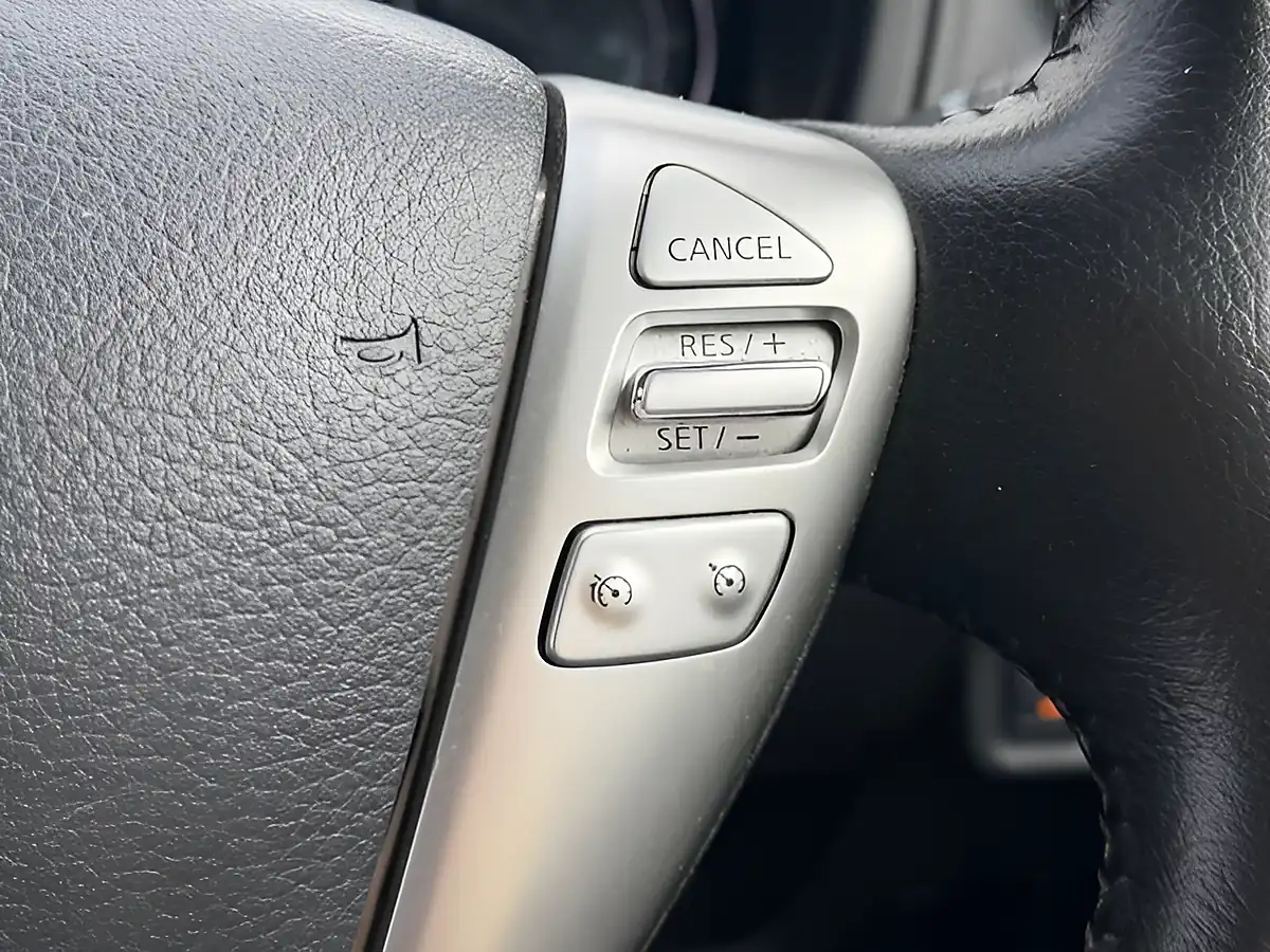 Used 2015 Nissan Note Tekna Black - Interior and Exterior details 14