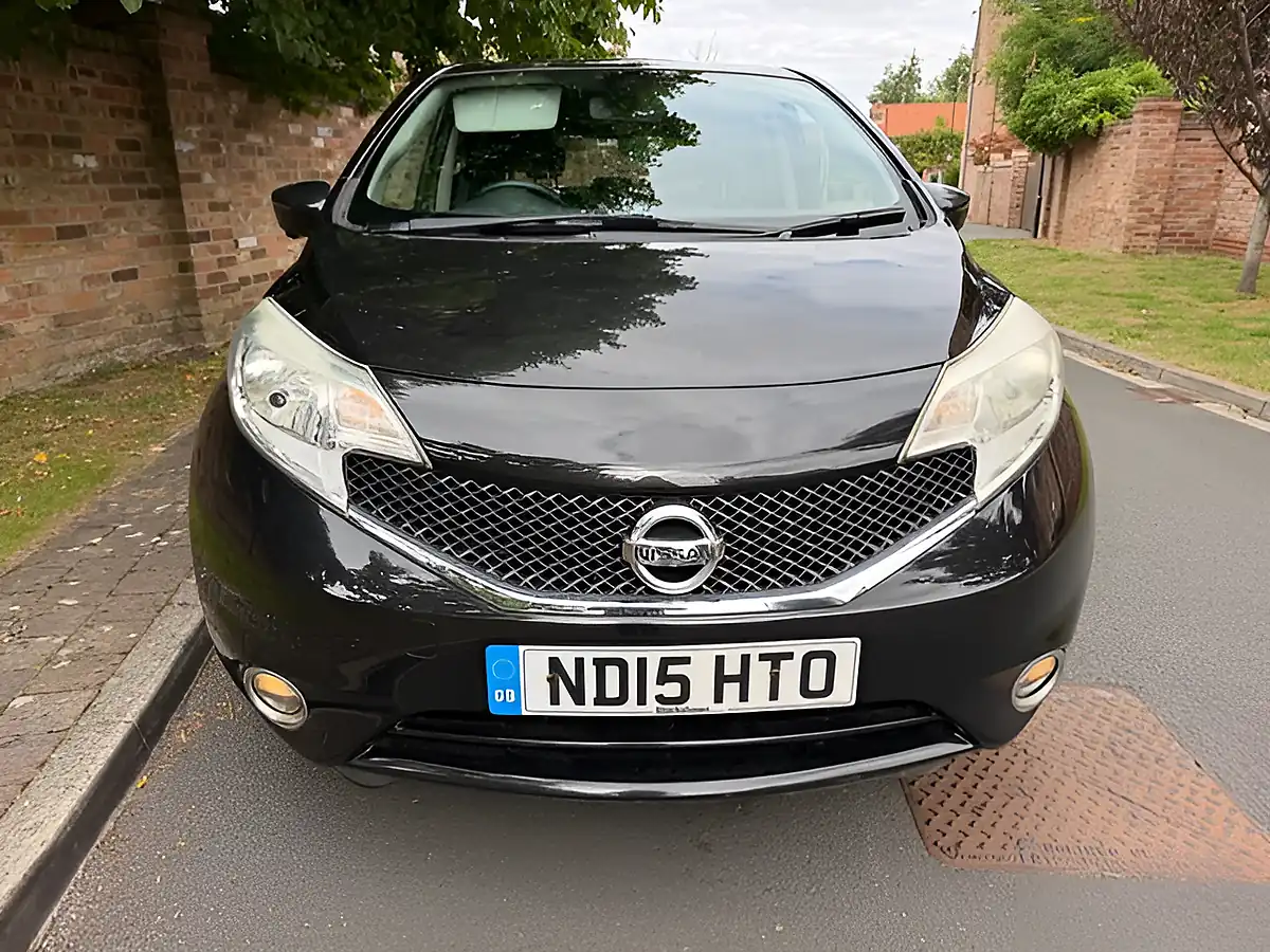 Used 2015 Nissan Note Tekna Black - Interior and Exterior details 17