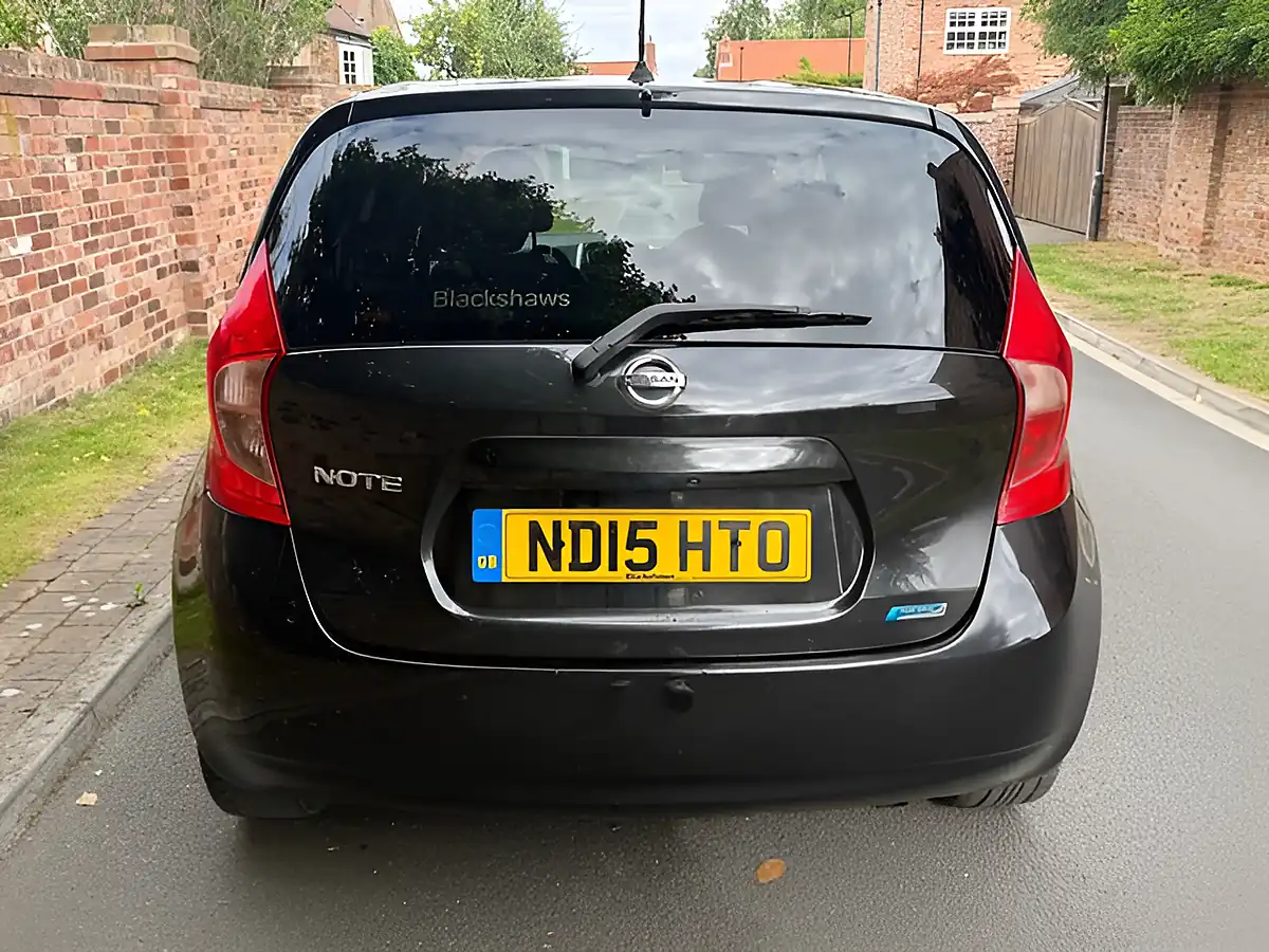 Used 2015 Nissan Note Tekna Black - Interior and Exterior details 19