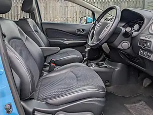 Used 2015 Nissan Note Tekna Blue - Interior and Exterior details 16
