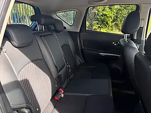 Used 2015 Nissan Note Tekna Blue - Interior and Exterior details 12