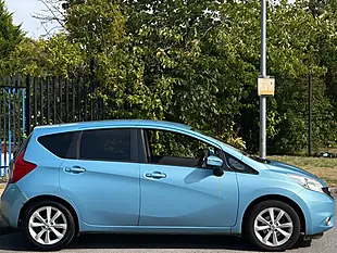 Used 2015 Nissan Note Tekna Blue - Interior and Exterior details 4