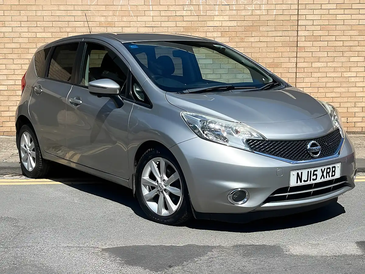 Used 2015 Nissan Note Tekna Silver - Front View