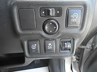 Used 2015 Nissan Note Tekna Silver - Interior and Exterior details 11