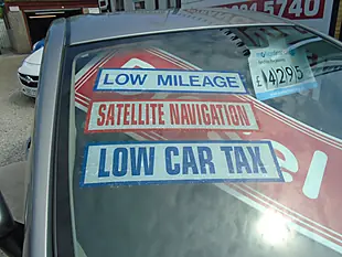 Used 2015 Nissan Note Tekna Silver - Interior and Exterior details 13