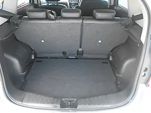 Used 2015 Nissan Note Tekna Silver - Interior and Exterior details 15