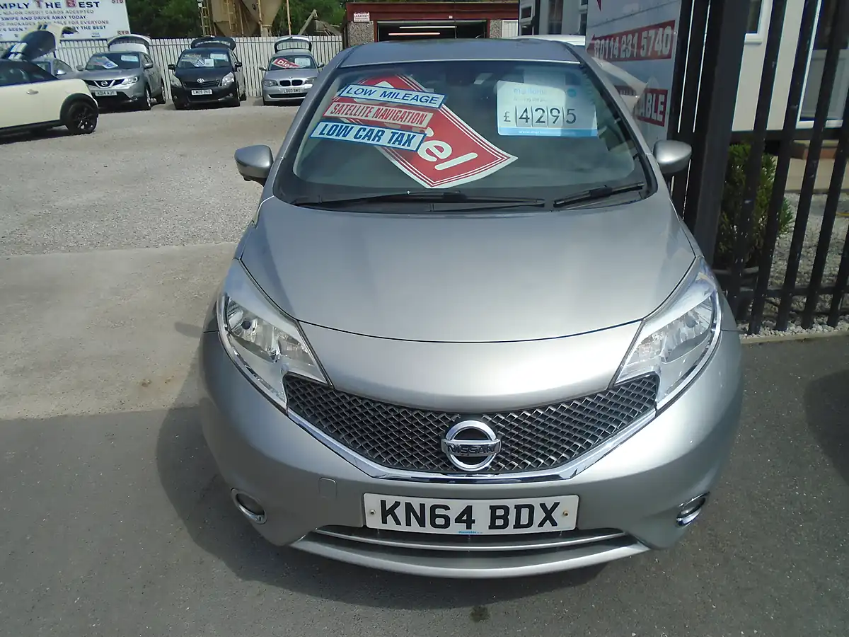 Used 2015 Nissan Note Tekna Silver - Interior and Exterior details 2