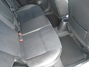 Used 2015 Nissan Note Tekna Silver - Interior and Exterior details 7