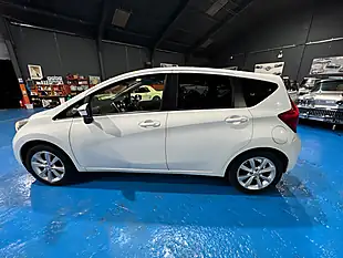 Used 2015 Nissan Note Tekna White - Interior and Exterior details 13