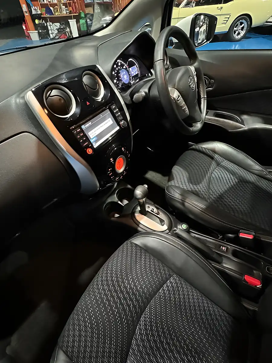 Used 2015 Nissan Note Tekna White - Interior and Exterior details 18