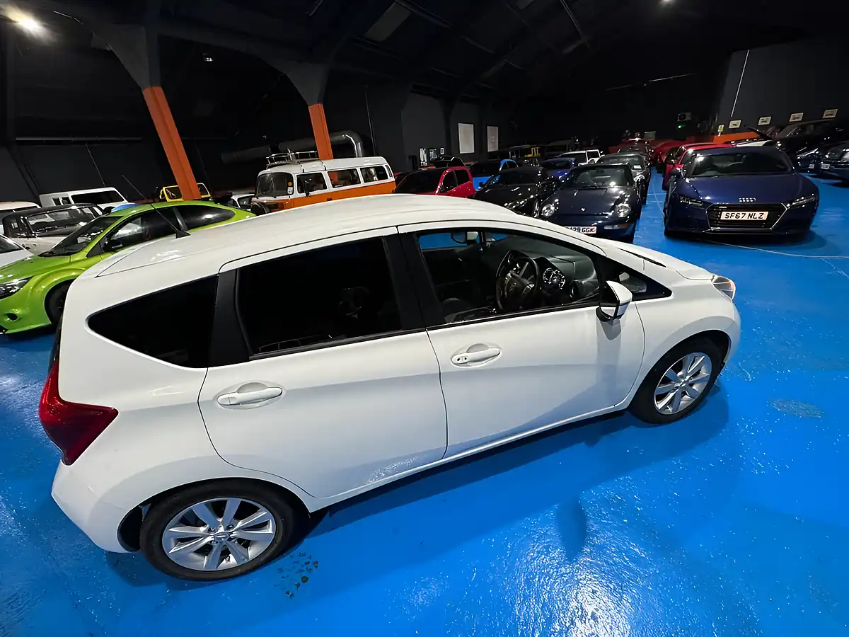 Used 2015 Nissan Note Tekna White - Interior and Exterior details 6