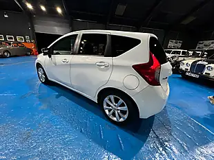 Used 2015 Nissan Note Tekna White - Interior and Exterior details 8