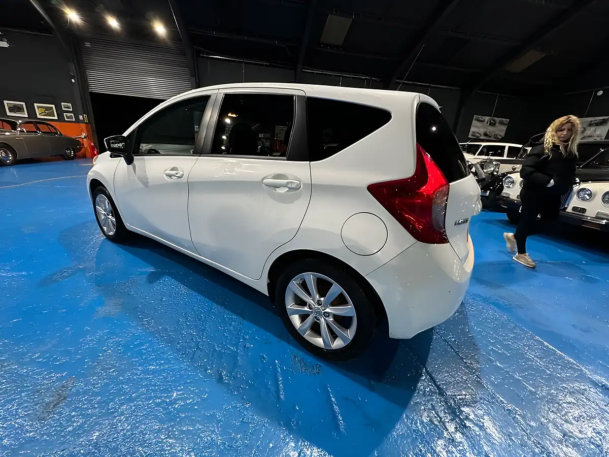 Used 2015 Nissan Note Tekna White - Interior and Exterior details 9