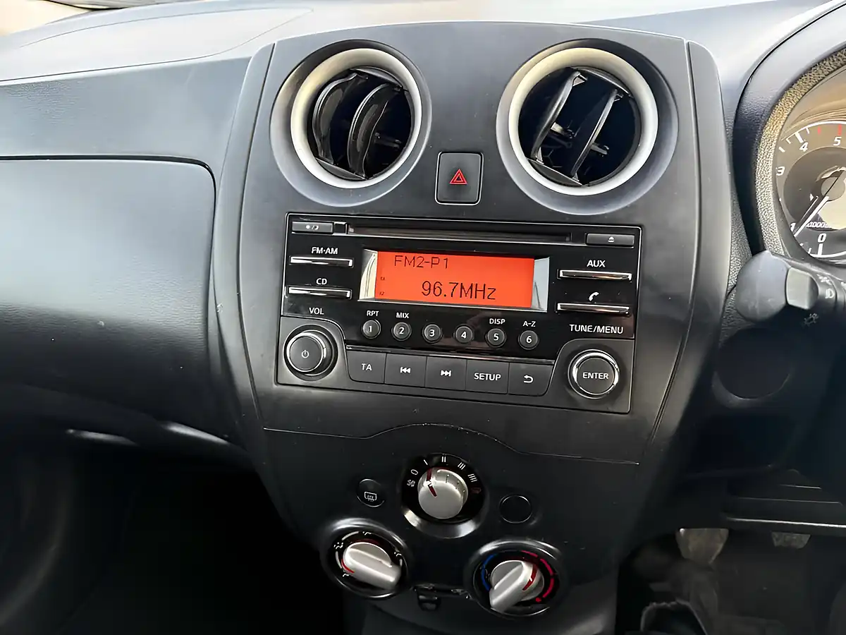 Used 2015 Nissan Note Visia - Interior and Exterior details 13