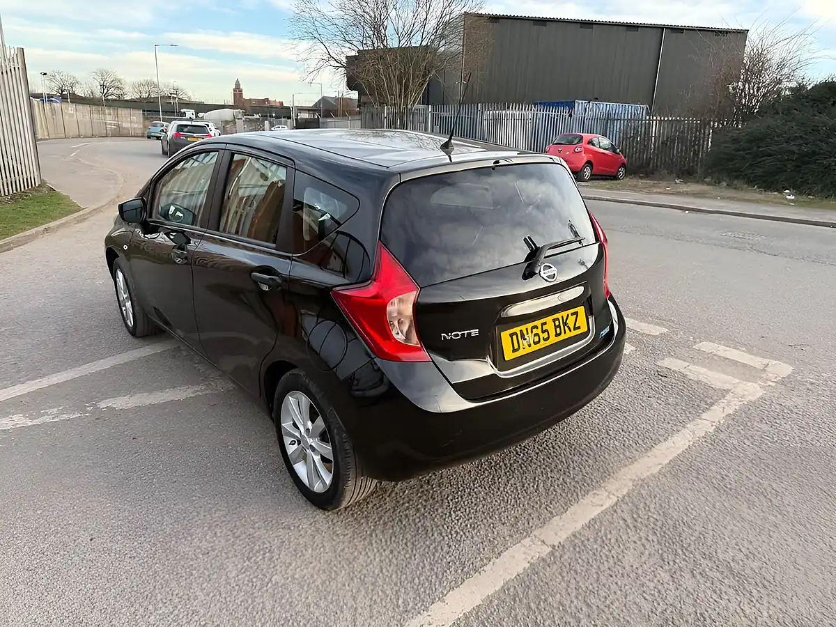 Used 2015 Nissan Note Visia - Interior and Exterior details 4