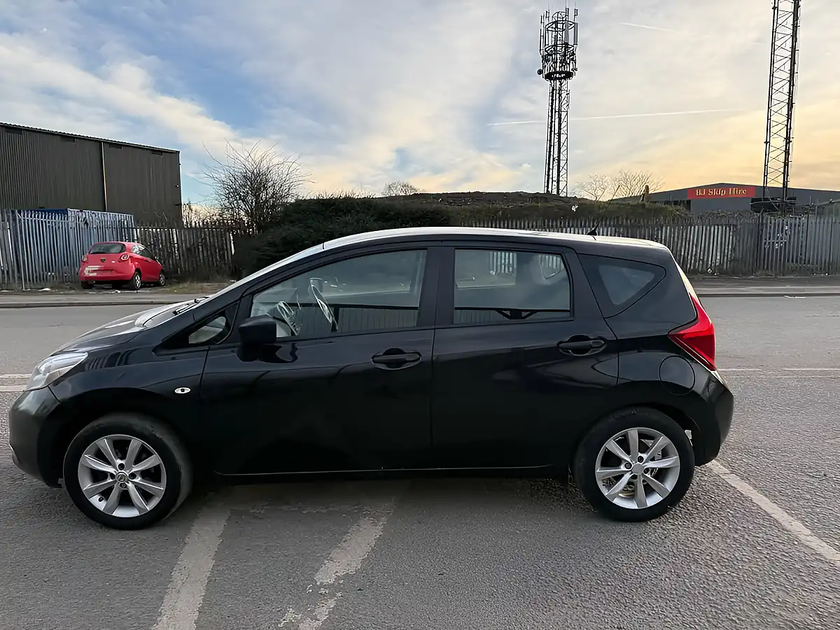 Used 2015 Nissan Note Visia - Interior and Exterior details 6