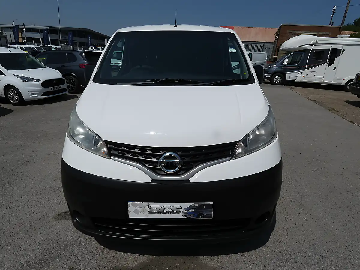 Used 2015 Nissan NV200 Acenta White - Interior and Exterior details 12