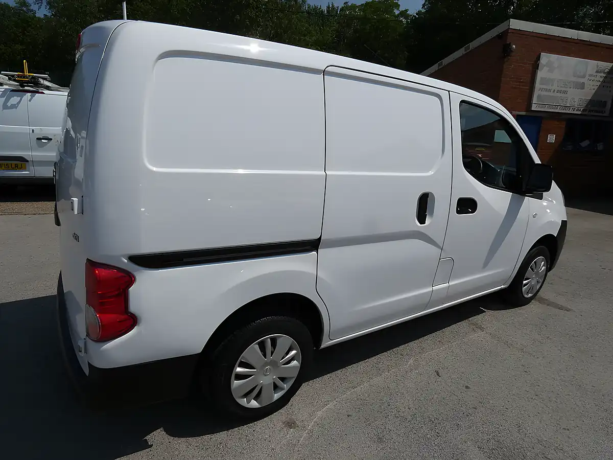 Used 2015 Nissan NV200 Acenta White - Interior and Exterior details 14