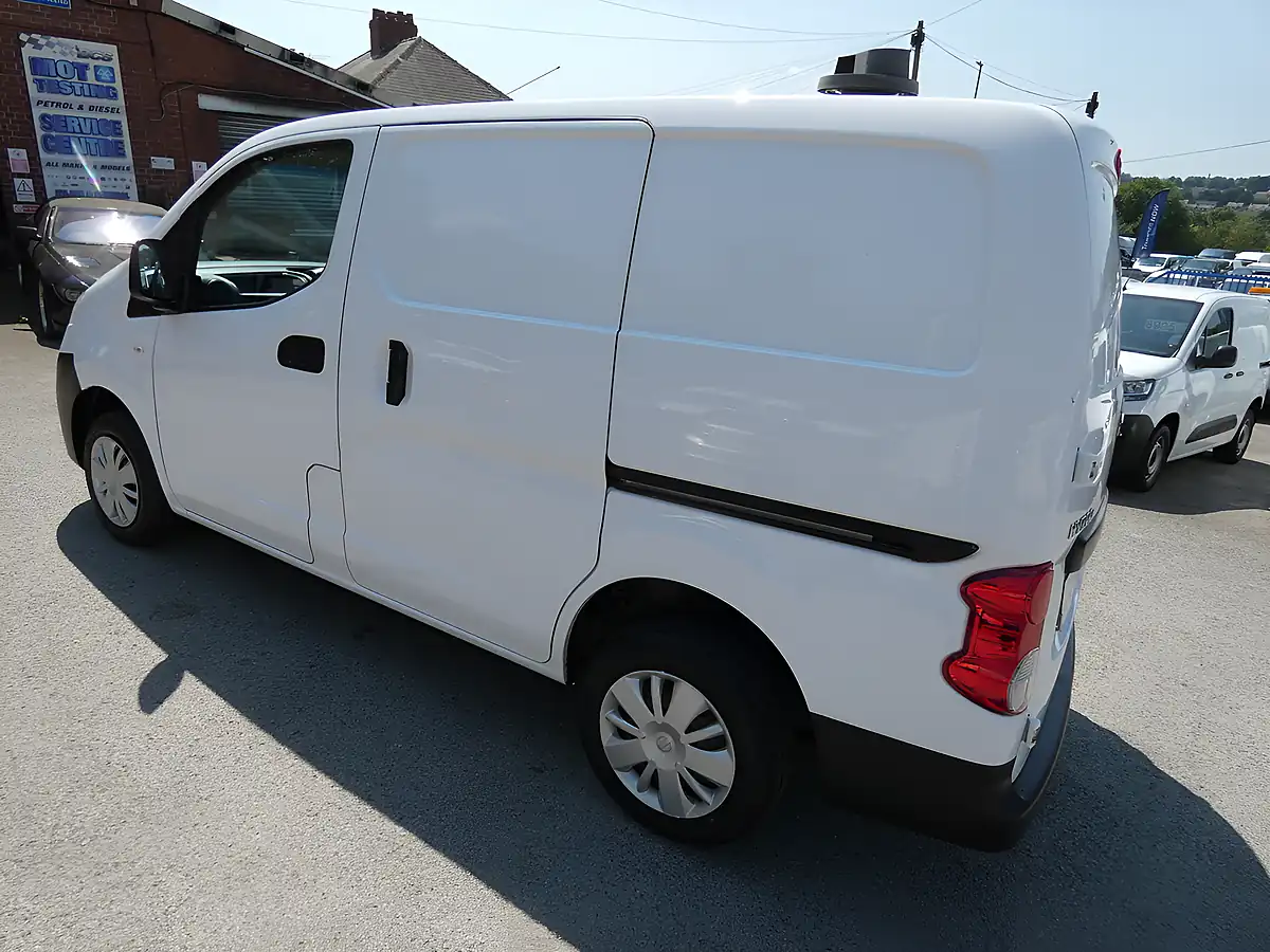 Used 2015 Nissan NV200 Acenta White - Interior and Exterior details 5